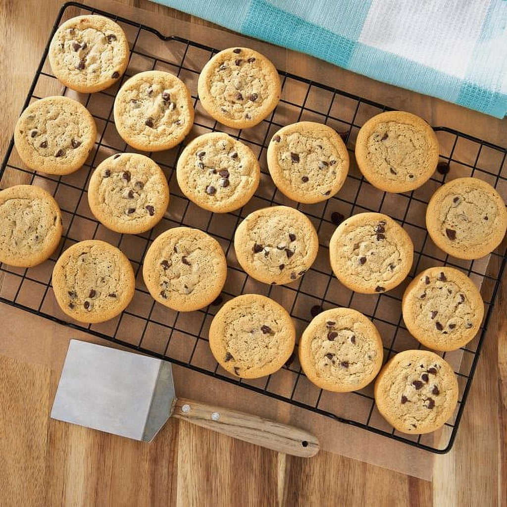 Little Dutch Boy Bakery Semi-Sweet Baked Soft Chocolate Chip Cookies, Family Size, 28 Count, 24 oz, Ready to Serve